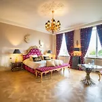 Chateau De מלון Berg-sur-Moselle